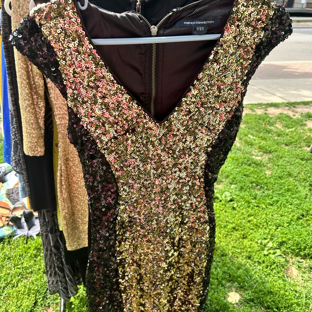 French Connection Gold and Black Bodycon Dress V-Neck Sleeveless